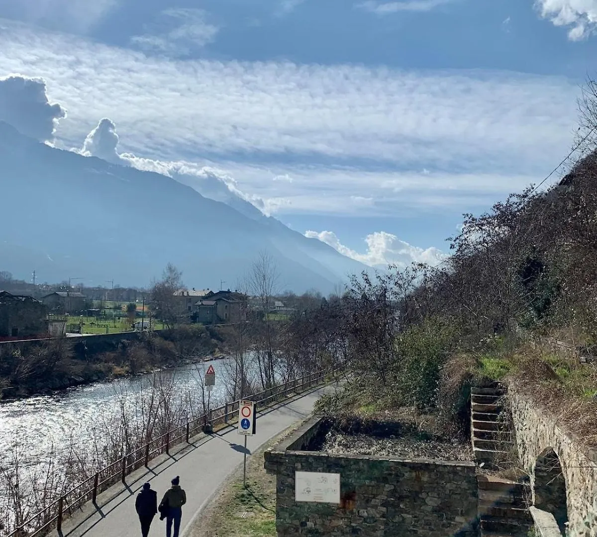 Ggh Studio For Holiday Or Job Morbegno Italy