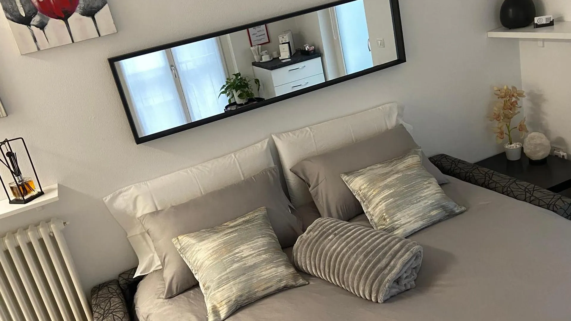 Ggh Studio For Holiday Or Job Morbegno Apartment